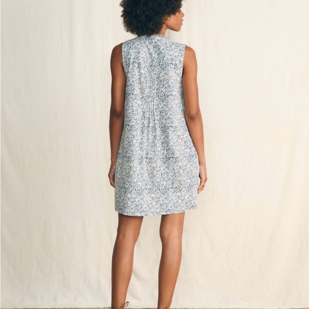 Faherty Isha Floral Imma Dress White with Blue Flowers w/ Pockets Size Small NWT - Picture 2 of 14